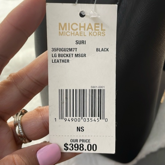 Michael Kors bucket bag black New with tags - Picture 1 of 8
